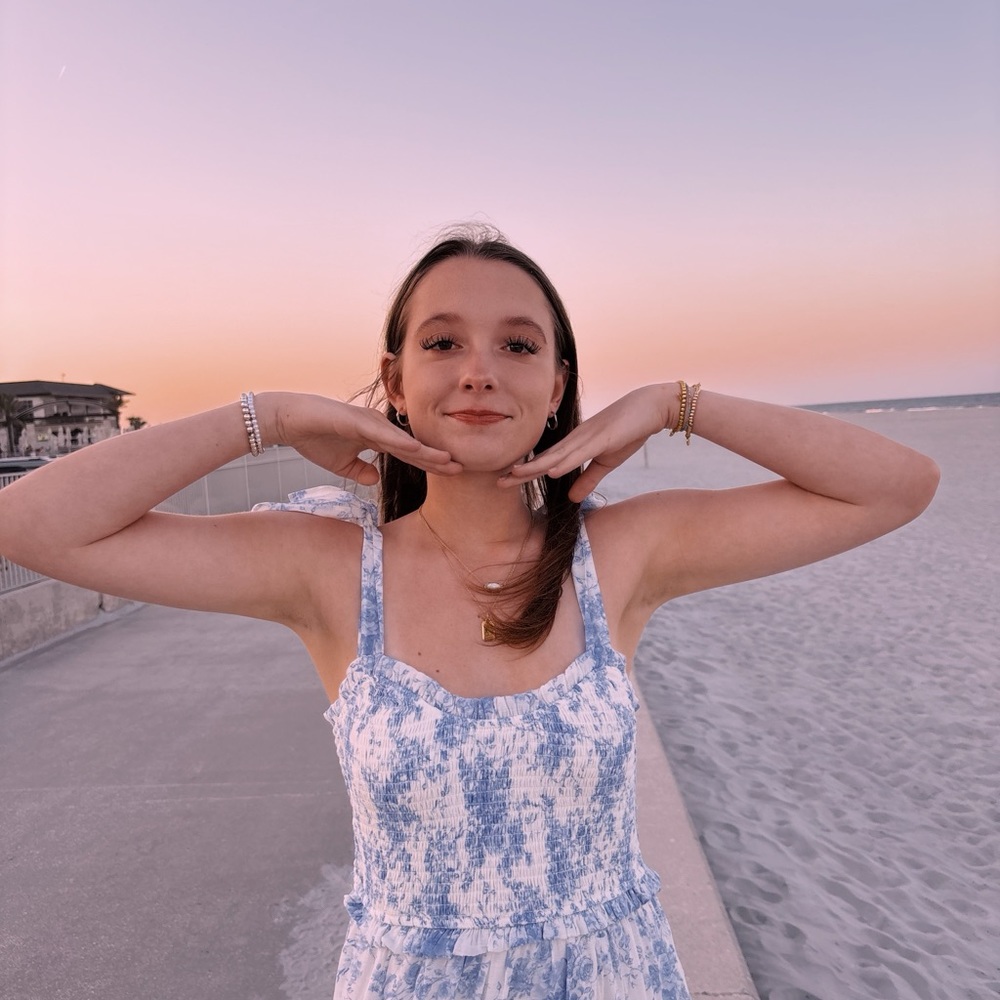 Meet your Posher, Alexandra